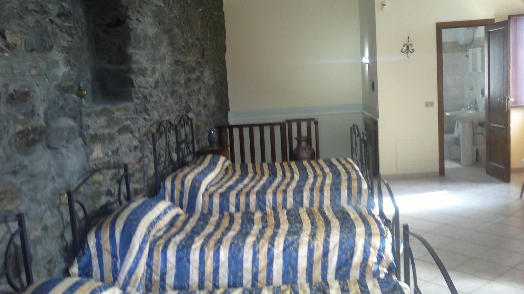 Agriturismo La Palombara パオラ エクステリア 写真