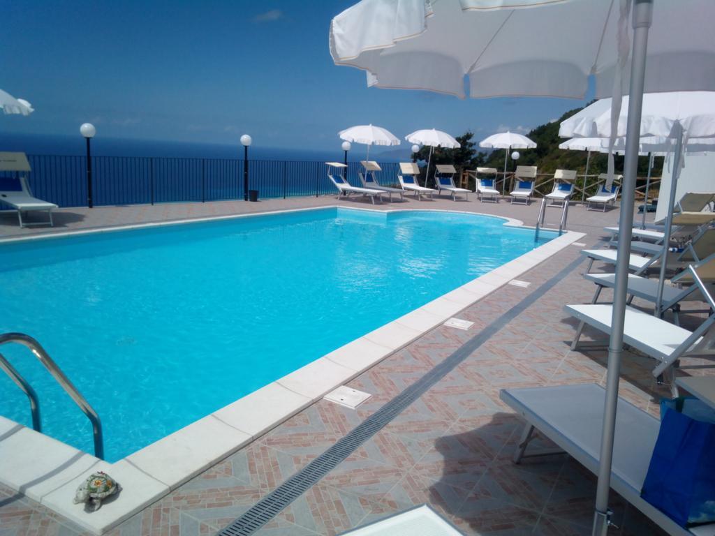 Agriturismo La Palombara パオラ エクステリア 写真