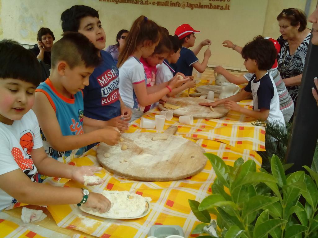 Agriturismo La Palombara パオラ エクステリア 写真